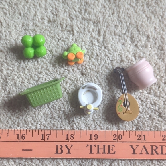 Colorful Toy Accessory Set - Picture 8 of 8